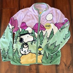 Peanuts Snoopy Fleece Jacket ~ Goes Hiking